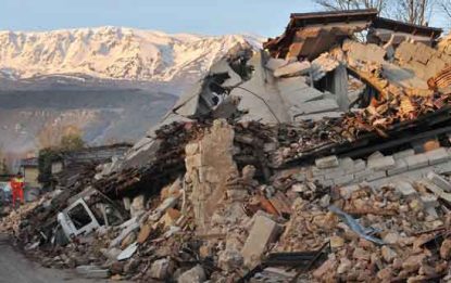 Abruzzo, il Giro non dimentica le ferite del terremoto