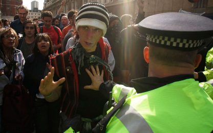 Londra, nessuna censura anti-riots per Facebook e BlackBerry