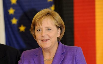 Crisi, Merkel gela Atene. Frattini: serve soluzione europea